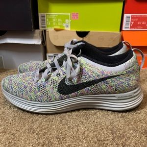 Nike Women’s Lunarlon Sz 8